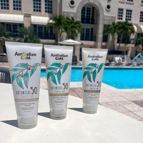 689312de3b3c544a54f88a7997438ae4dad9a627886520692a4f6.jpg Australian Gold Botanical SPF 50 Tinted Mineral Sunscreen for Face, Non-Chemical BB Cream, Water-Resistant, Matte Finish, For Sensitive Facial Skin, Medium to Tan Skin Tones, 3 FL Oz