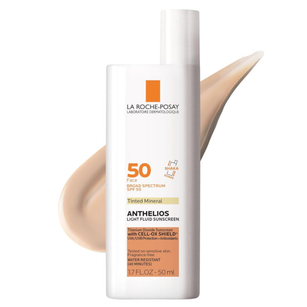 689313c7e5e123f23e981dd1b1aee87a35b5e8110a31df3724c90.jpg La Roche-Posay Anthelios Sunscreen SPF 50, Ultra-Light Fluid Broad Spectrum SPF 50, Face Sunscreen with Titanium Dioxide Mineral, Lightweight & Fast-Absorbing, Oil-Free, Matte Finish