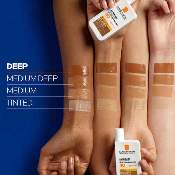 689313d2b4df4e06ac93ea6ddc6da7811b4a196d3e58c4d156919.jpg La Roche-Posay Anthelios Sunscreen SPF 50, Ultra-Light Fluid Broad Spectrum SPF 50, Face Sunscreen with Titanium Dioxide Mineral, Lightweight & Fast-Absorbing, Oil-Free, Matte Finish