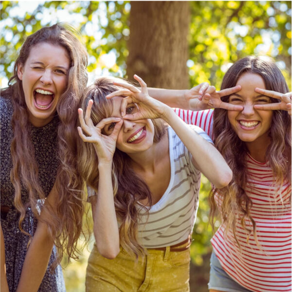 Neutrogena Clear Face Sunscreen Lotion for Acne-Prone Skin, Broad Spectrum SPF 30 Facial Sunscreen for Oily Skin, Fragrance- & Oxybenzone-Free Water Resistant, 3 fl. oz