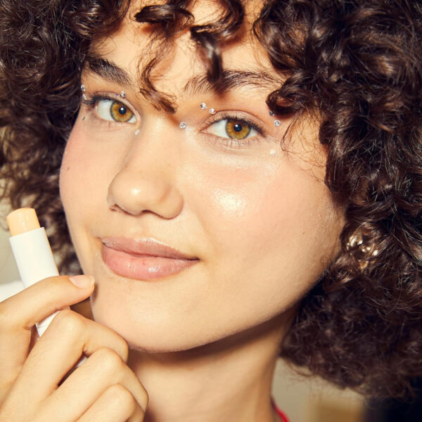 689328c7cee31cf483b957d2eb1ddca006d3d408dfb6511caa374.jpg NIVEA Lip Care, Fruity Tinted Lip Balm Variety Pack, Cherry, Strawberry, Blackberry and Watermelon Flavors, 3-in-1 Moisture, Repair and Color, 0.17 Oz Stick, Pack of 4