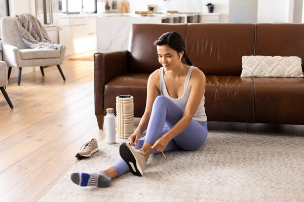 6893565a3f47097d57a84389304ac995e2cc35495852748008606.jpg TriggerPoint Grid 1.0 Foam Roller - 13" Multi-Density Massage Roller for Deep Tissue & Muscle Recovery - Relieves Tight, Sore Muscles & Kinks, Improves Mobility & Circulation - Targets Key Body Parts