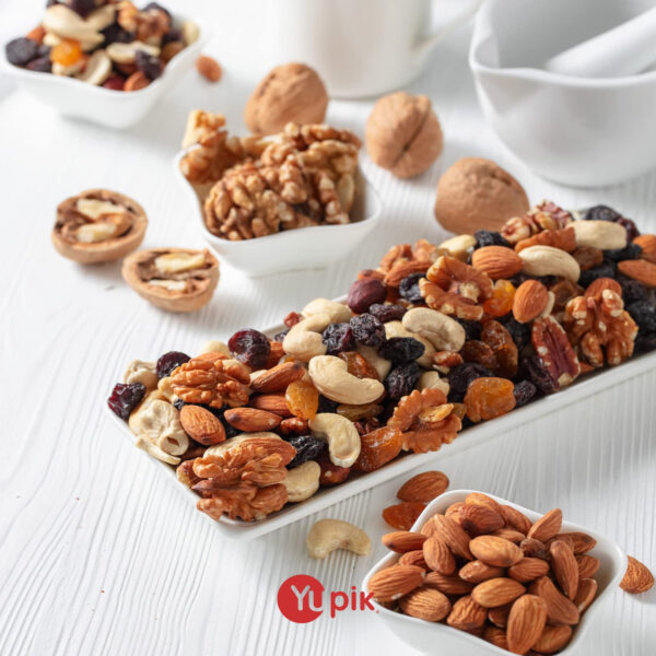 689379aecfea2b01b01042641893e42a16f8188ca6f818d20235a.jpg Yupik Organic Super 6 Seeds Mix, 2.2 lb (35.2 oz), GMO-Free, Kosher, Vegan, Rich in Fiber, Nutritious Raw Snack & Topping, With Brown & Golden Flax Seeds, Sunflower, Sesame, Chia & Pumpkin Seeds