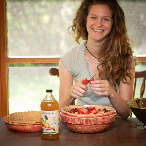 6893879925e9f8e546f8100e7750b7bd8f98acae3ee59c9e51f40.jpg Mother Earth, Organic Apple Cider Vinegar with The Mother, Half Gallon, Fresh Pressed Organic Apples, OACV, ACV, Raw, Unpasteurized, Unfiltered (1/64oz Bottle)