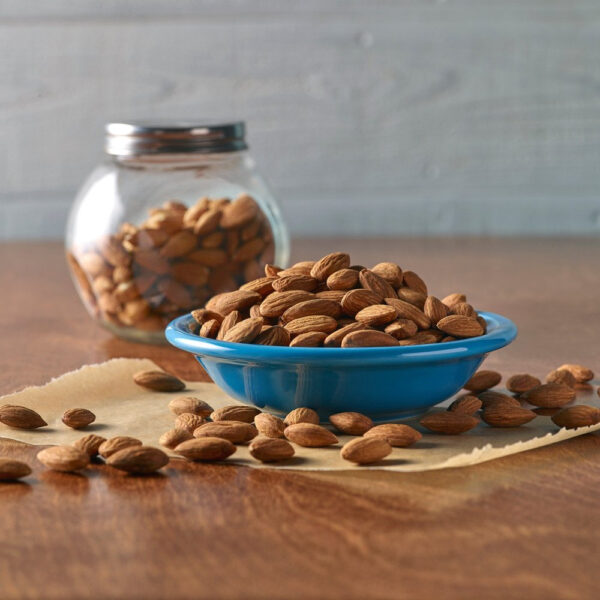 68939089812f4aa0157265cf1e051b39fe6c38c9e9c1c02d98c66.jpg Emerald Nuts Mixed Nuts Variety Pack 18ct (1-Pack) , 100-Calorie Individual Packs , Features Dry Roasted Almonds, Natural Almonds & Walnuts, and Roasted & Salted Cashews