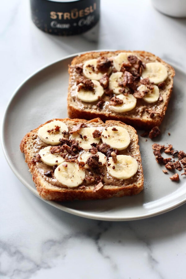 Struesli - Original Granola Redefined | No Added Sweeteners, No Grains | Keto & Paleo Friendly | Gluten-Free, Grain-Free | Healthy Adult Snack | High-Fiber, Nutrient-Rich, Satisfying Crunch