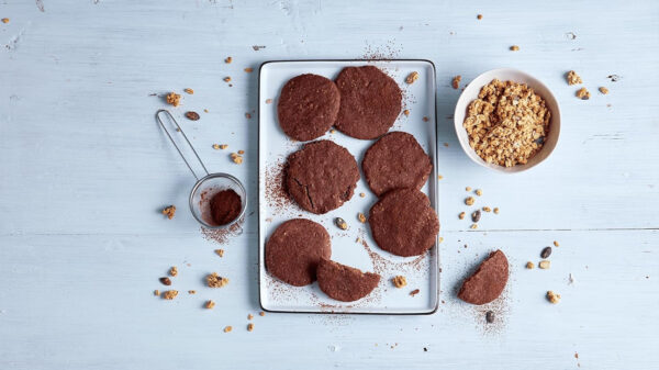 6893aa4959edeb753e617822c4cfc32069c6f5c4dbe60898e9627.jpg Familia Swiss Muesli Protein Crunch, Energy-Packed Cereal with Superseeds & Honey, 21oz (Pack of 1)