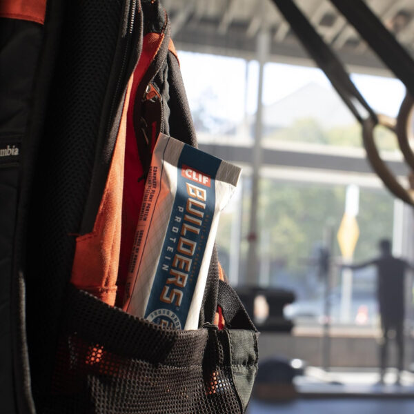 CLIF BUILDERS Protein Bars - Chocolate Peanut Butter Flavor - 20g Plant Based Protein - Gluten Free - Non-GMO - Low Glycemic - No Artificial Sweeteners - Value Pack, 2.4 oz. (12 Count)