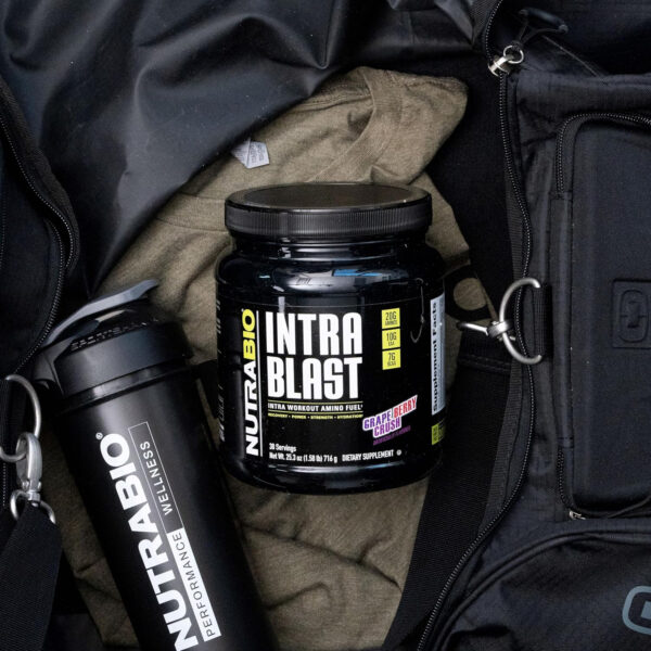 6895b1b033eb1ed651806945ac2dae53cb4eddb32f5fc794ab178.jpg NutraBio Intra Blast Bcaa Powder Amino Acid Supplement, Electrolyte & Hydration Blend, Intra, Pre Workout & Muscle Recovery, 20g Eaa Amino Acids Powder, 5g Glutamine- Strawberry Lemon Bomb, 30 Serving